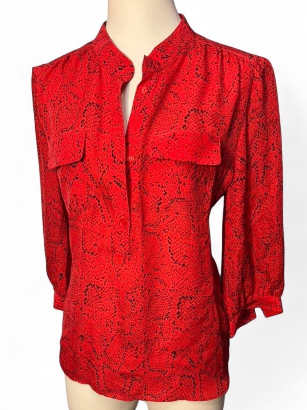 Vintage Parker 100% silk red snakeskin print blouse ❤️‍🔥 Mandarin Collar Blouse